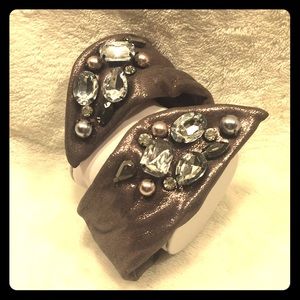 Metallic Cloth Pronged Gems Wire Twist Bracelet